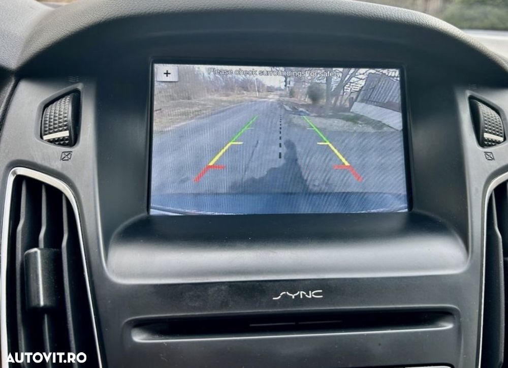 Ford Focus 1.0 EcoBoost Trend Edition - 8