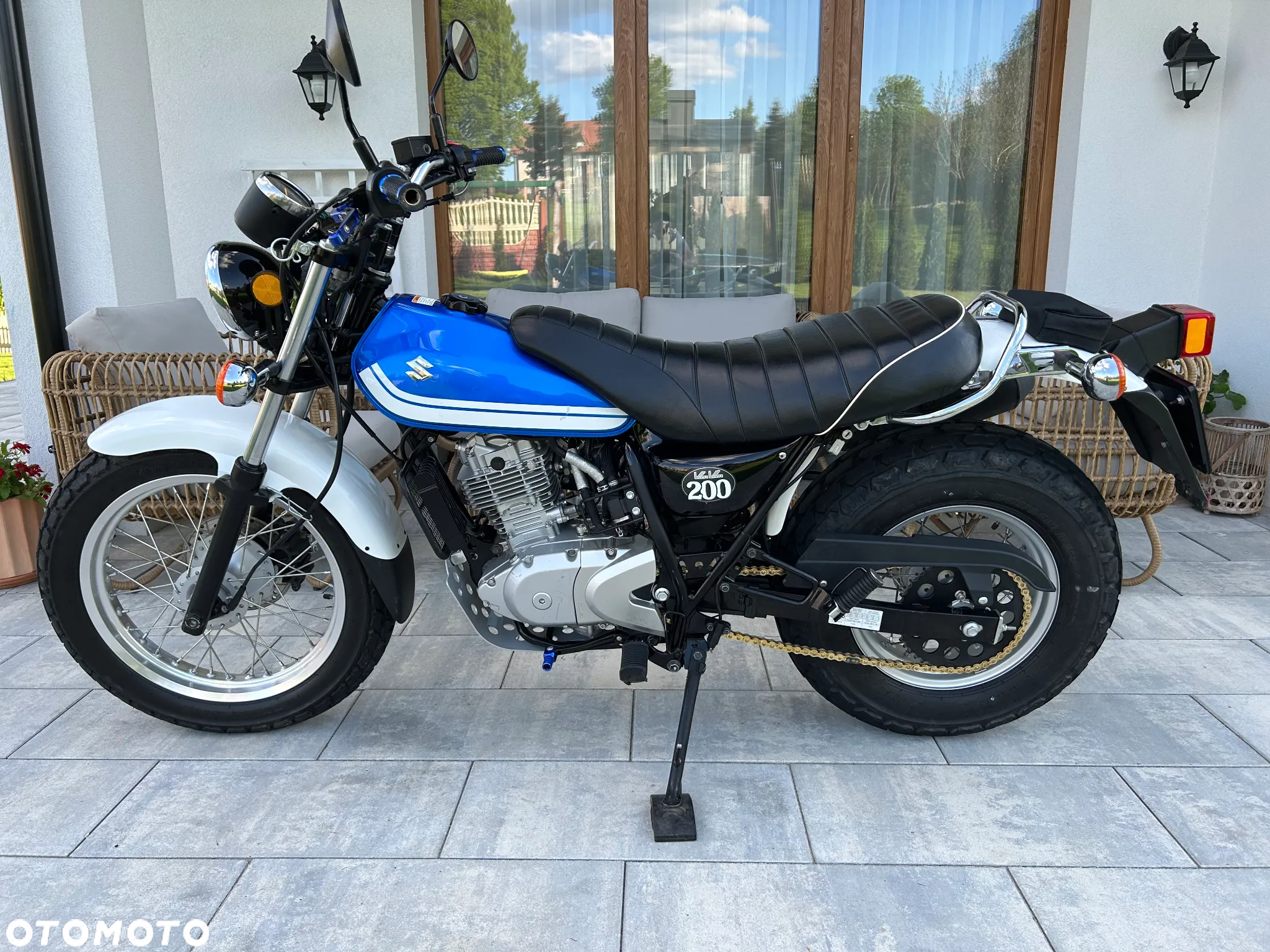 Suzuki RV