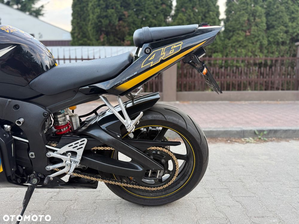Yamaha R6 - 17