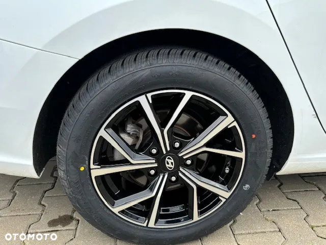 Hyundai i30 1.6 D Classic + DCT - 8