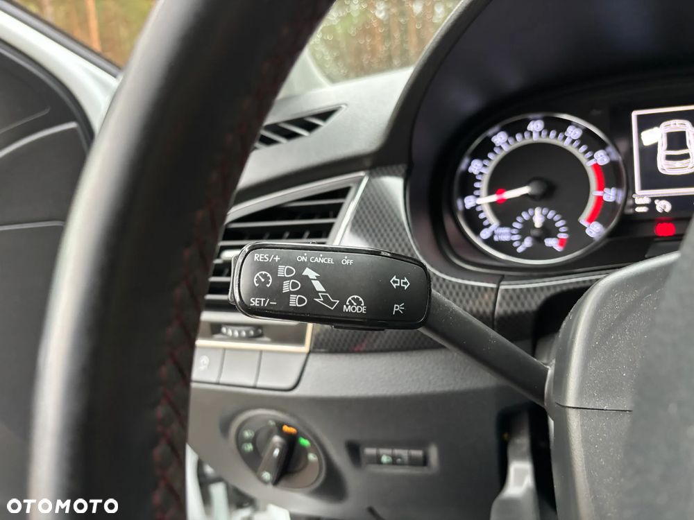 Skoda Fabia 1.2 TSI Monte Carlo - 17