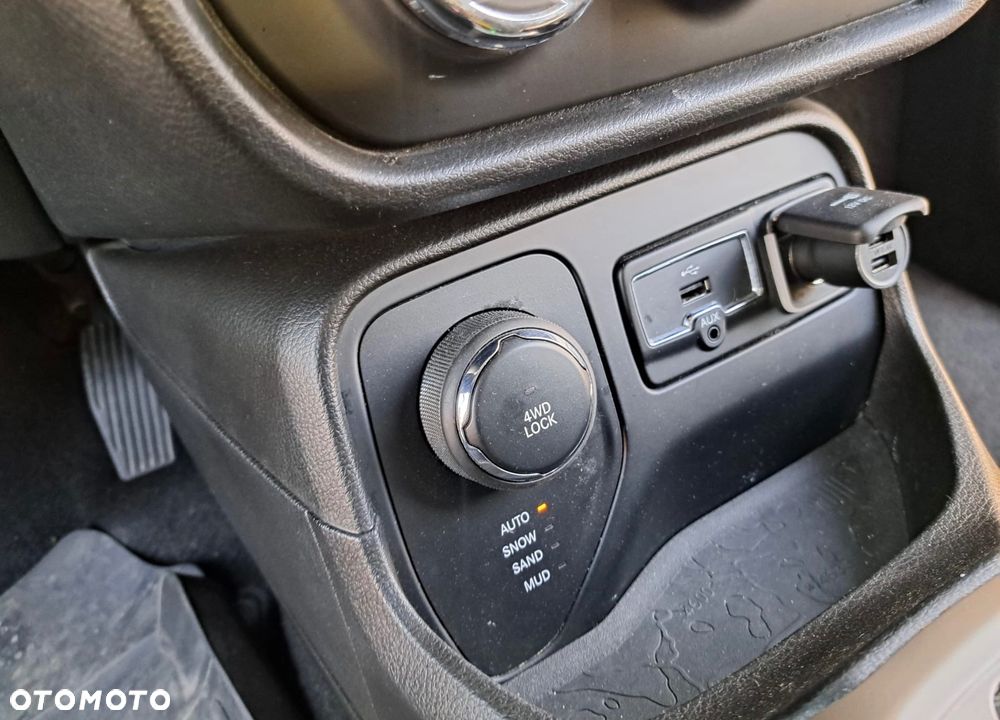 Jeep Renegade - 16