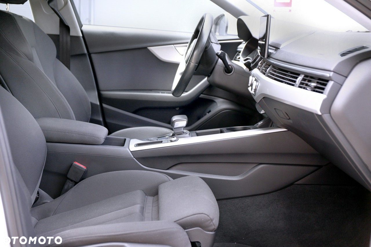 Audi A4 40 TDI S tronic - 15