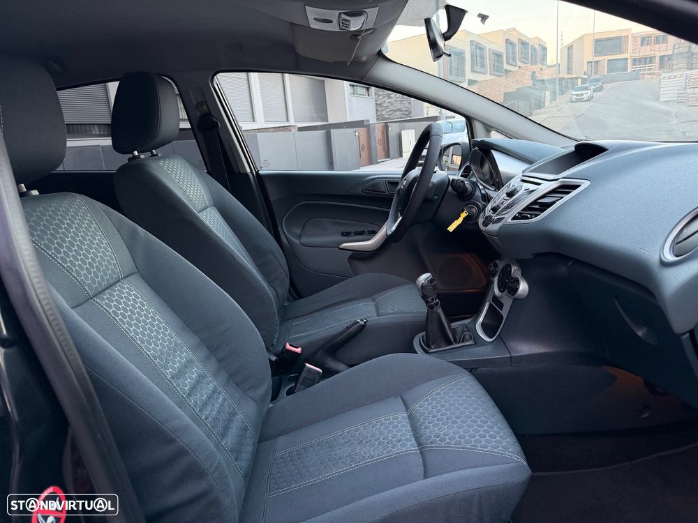 Ford Fiesta 1.25 Titanium - 12