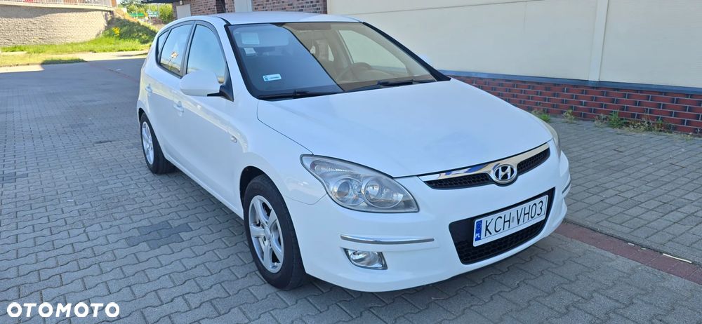 Hyundai i30 1.6 CRDi Comfort - 4