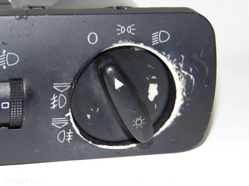 HALOGENY włącznik przełącznik pokrętło świateł 8L1941531J Audi A3 8L , 96-03r - 4