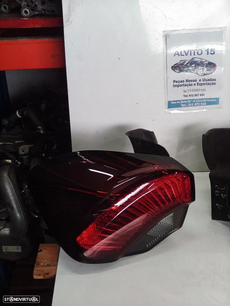 Farolim / farolins Fiat Tipo 2021  só direito - 2