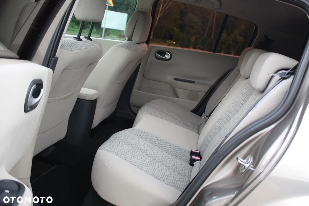 Renault Megane 1.5 dCi Expression - 7