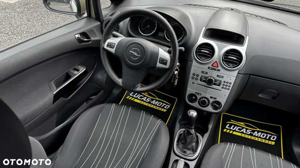 Opel Corsa - 29
