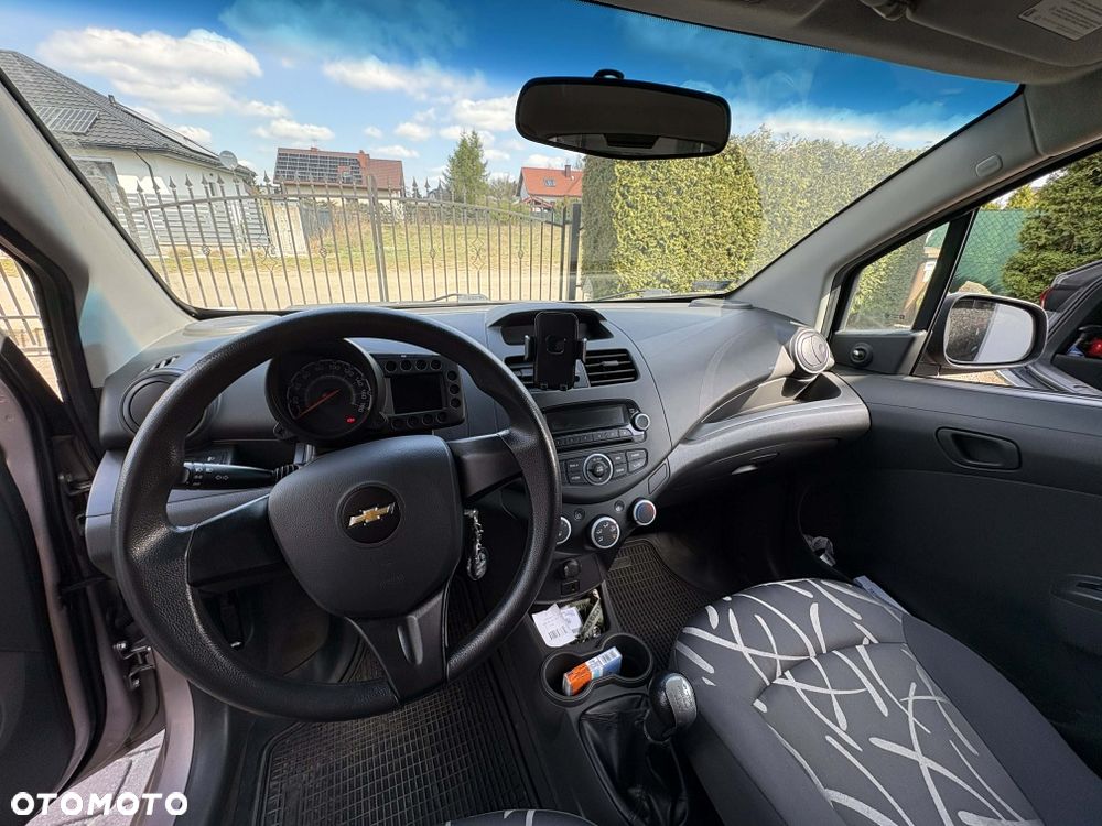 Chevrolet Spark - 2