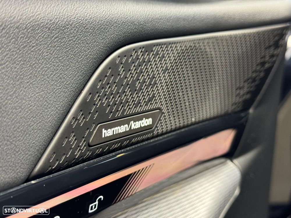 BMW i5 eDrive40 Edição Desportiva M - 16