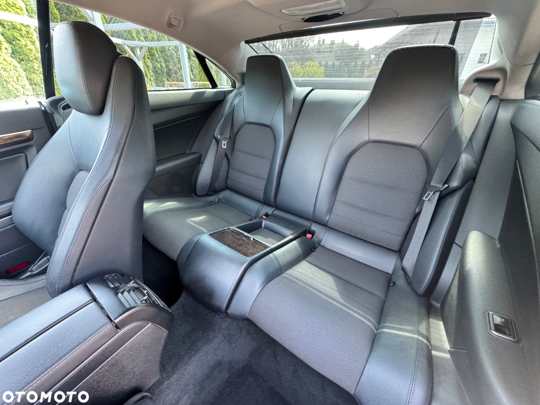 Mercedes-Benz Klasa E 350 CGI Cabrio BlueEFFICIENCY 7G-TRONIC Avantgarde - 20