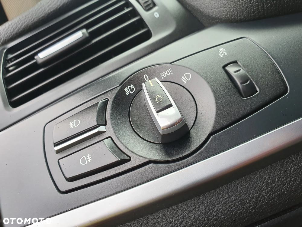 BMW X3 xDrive20d - 28