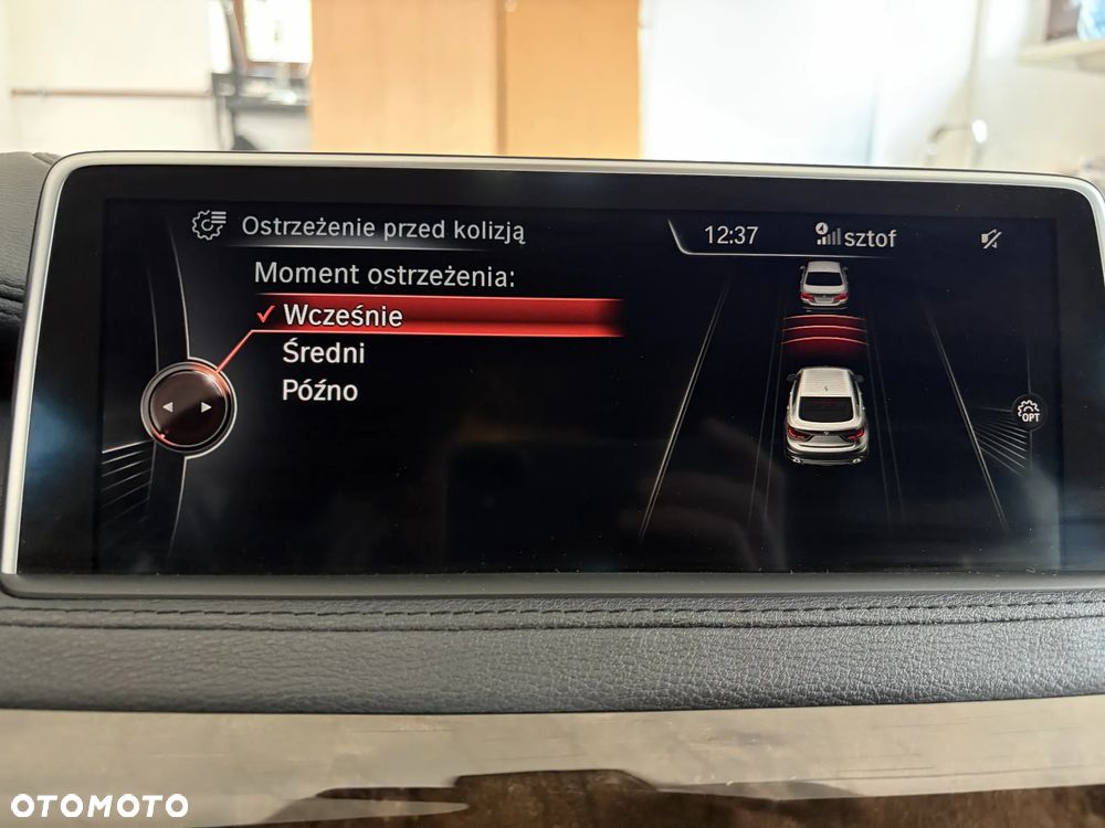 BMW X6 xDrive40d - 33