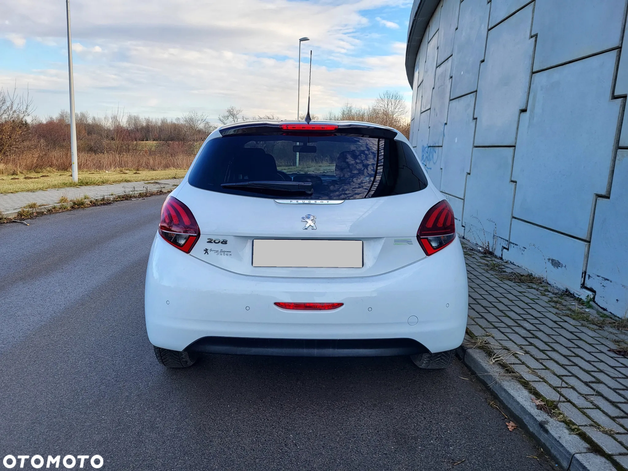 Peugeot 208 - 6