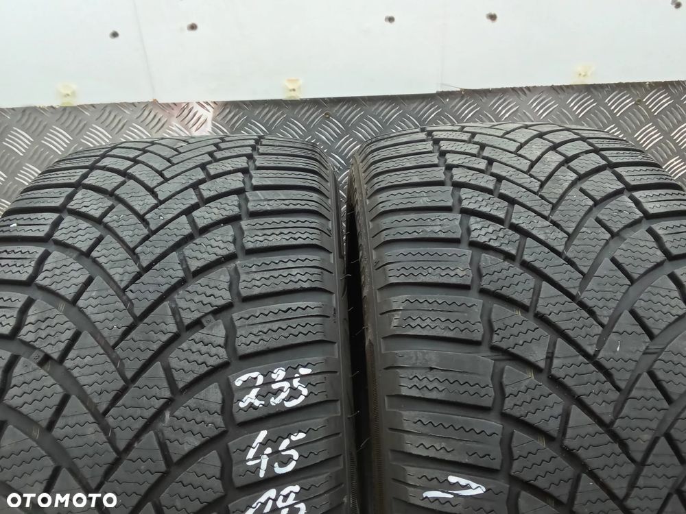 2x Bridgestone Blizzak LM005 235/45/18 98V nr.1856 - 2