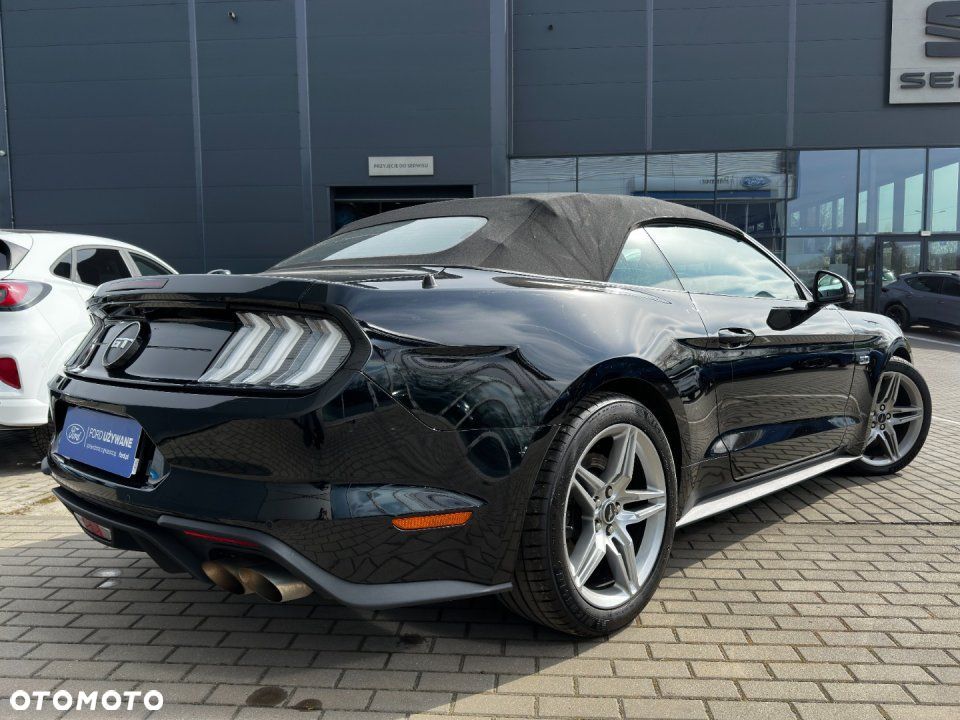 Ford Mustang - 7
