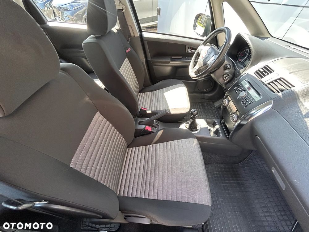 Fiat Sedici 1.6 16V 4x2 Emotion - 16