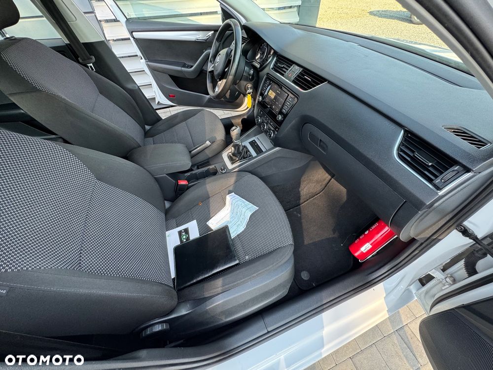 Skoda Octavia 1.6 TDI Solution - 17
