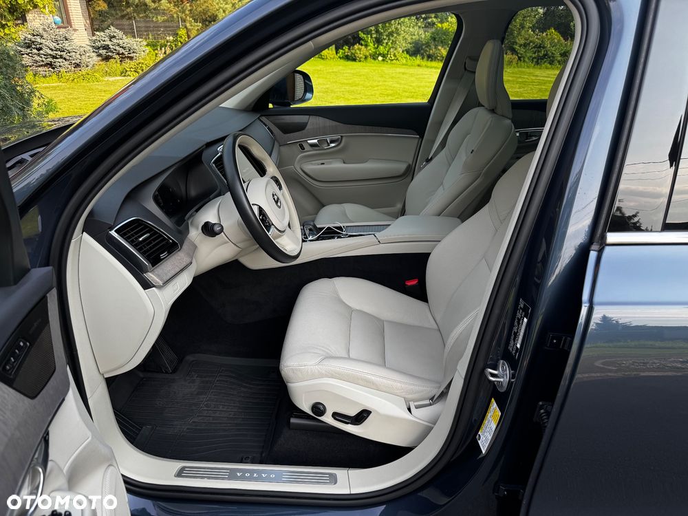 Volvo XC 90 - 6