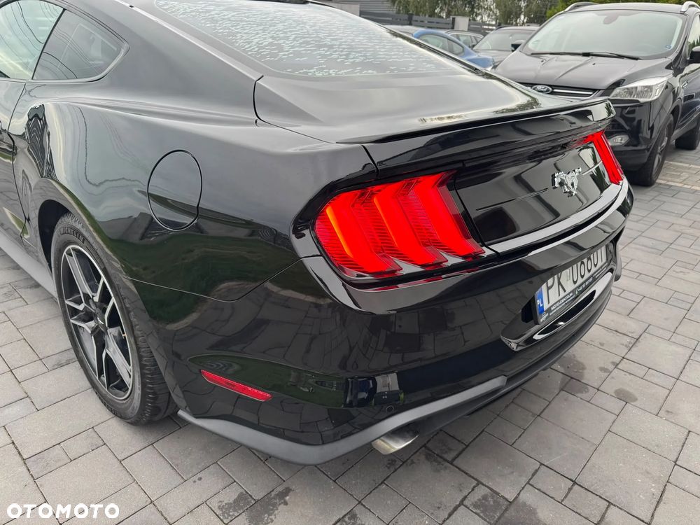 Ford Mustang 2.3 EcoBoost - 16