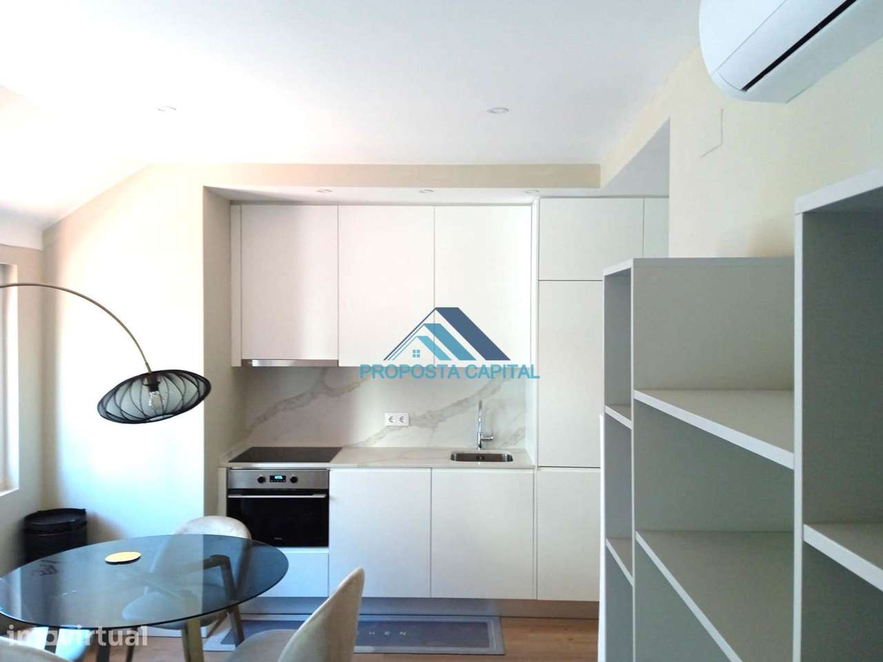 Apartamento T1 - Mobilado - Ar-Condicionado - Grande imagem: 4/29