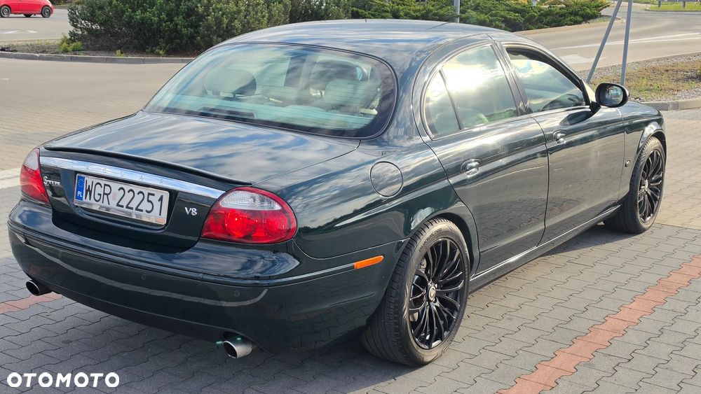Jaguar S-Type 4.2 V8 Executive - 13