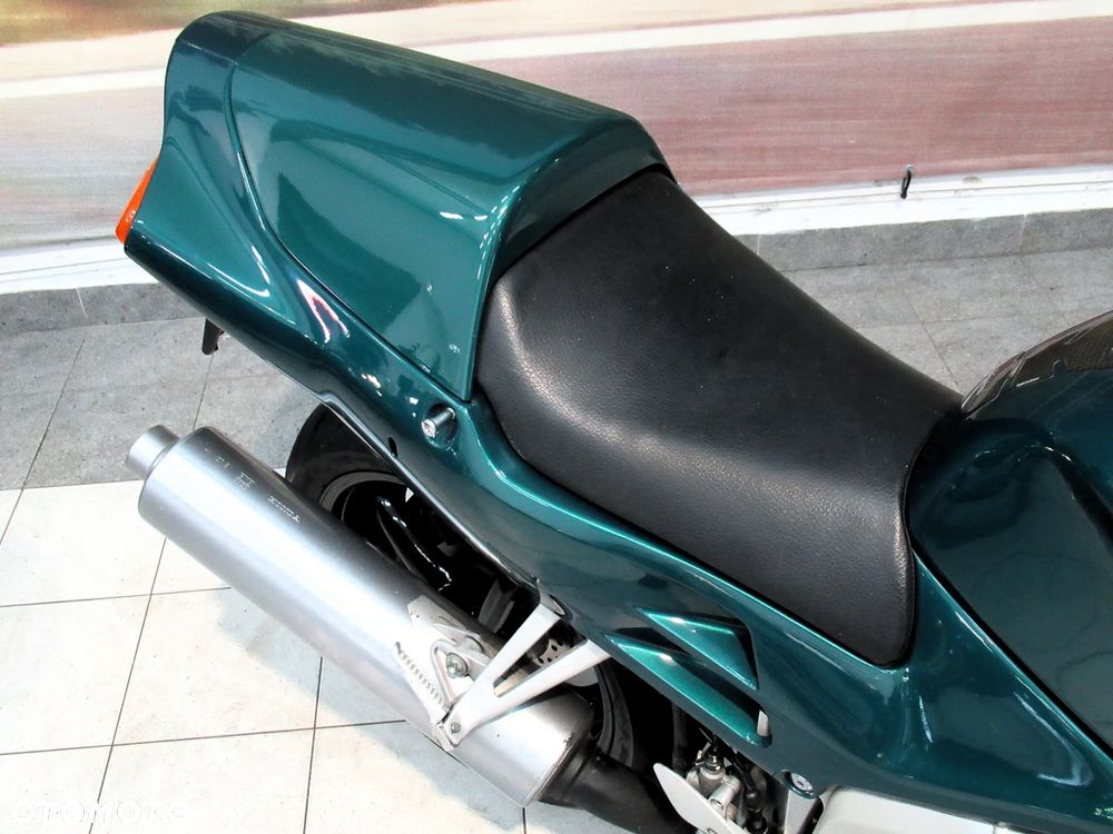 Honda VFR - 19