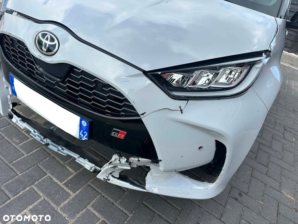 Toyota Yaris Hybrid 1.5 GR Sport - 24