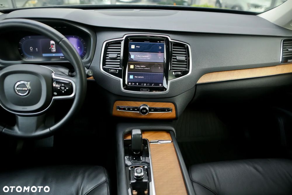 Volvo XC 90 T5 AWD Inscription 7os - 24