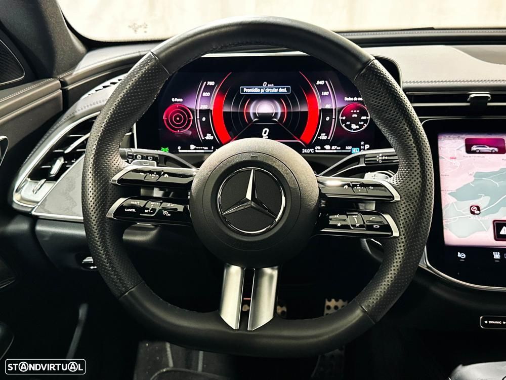 Mercedes-Benz E 300 de 4Matic 9G-TRONIC AMG Line - 22
