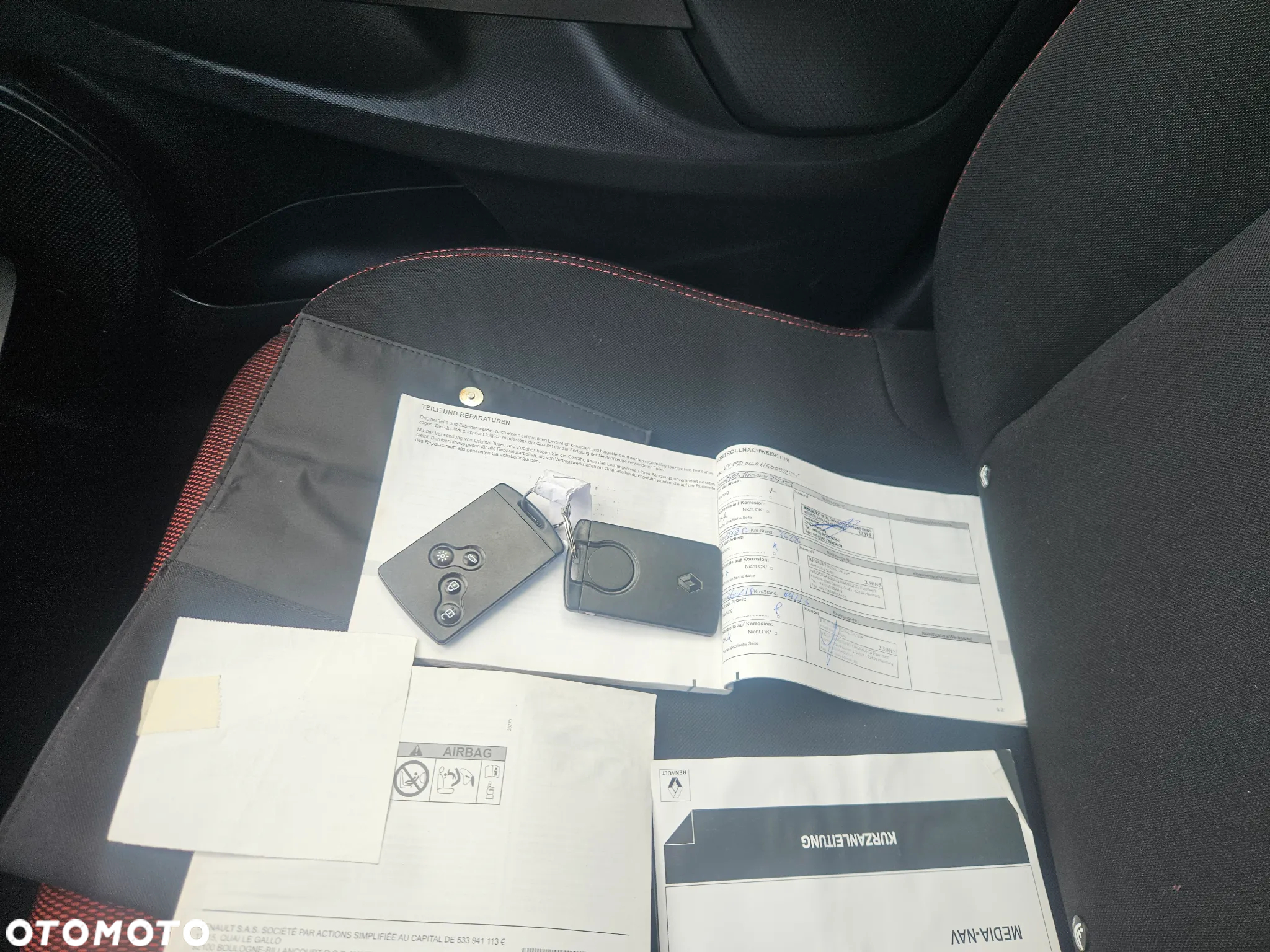 Renault Clio - 11