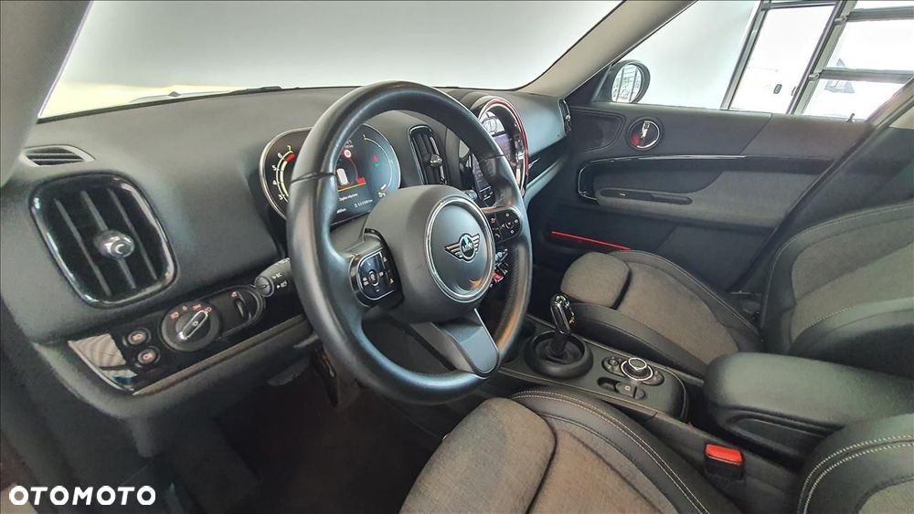 MINI Countryman Cooper Classic Trim - 16
