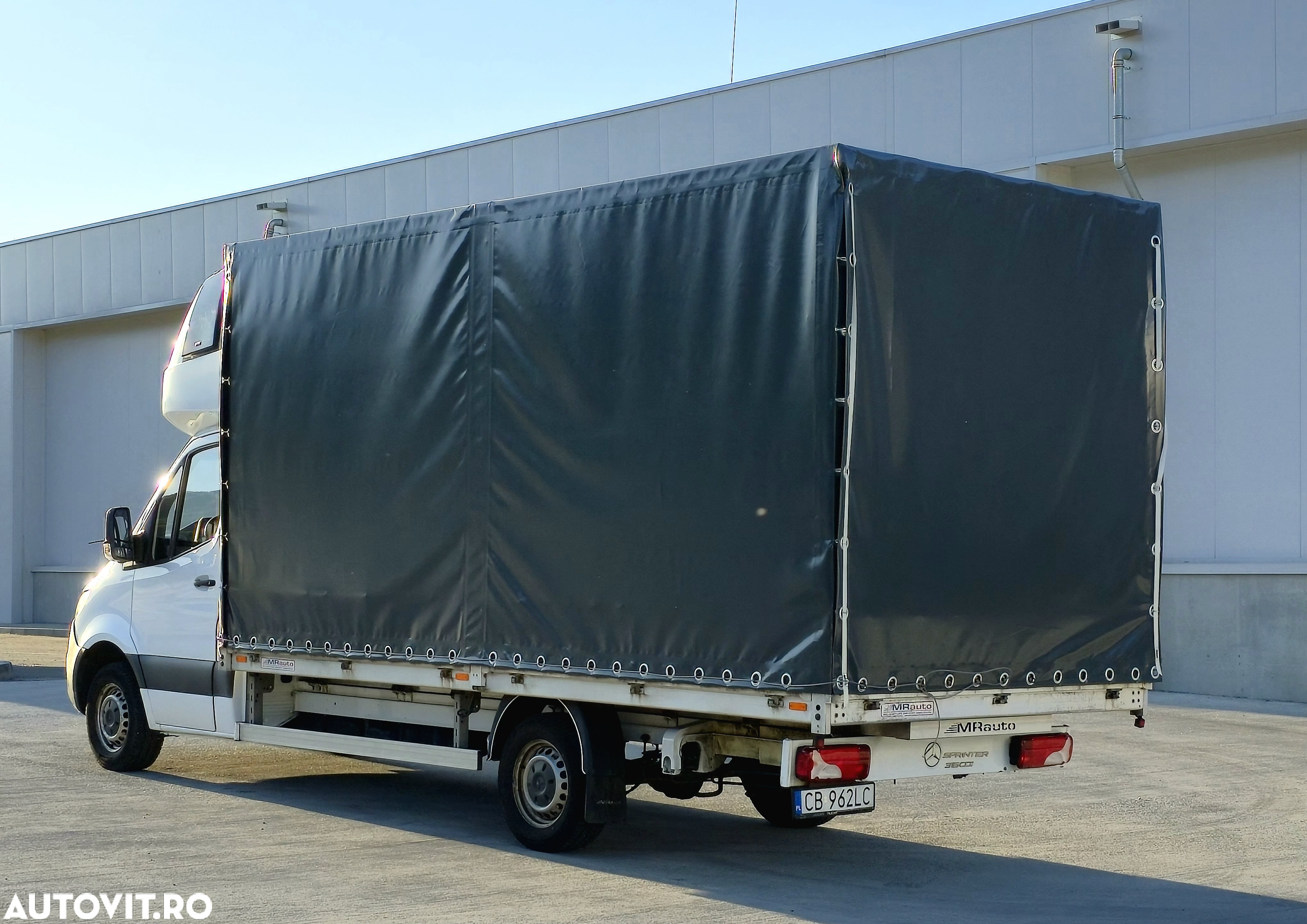 Mercedes-Benz Sprinter - 3