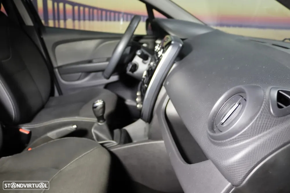 Renault Clio 1.5 dCi Zen - 14