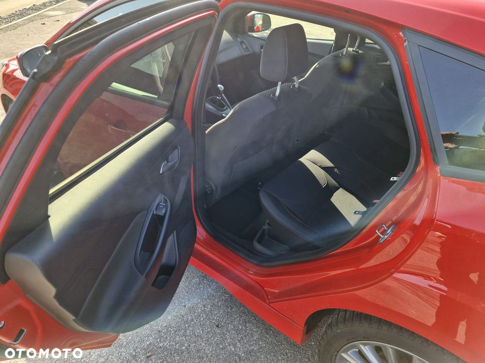 Ford Focus 1.0 EcoBoost ST-Line - 6