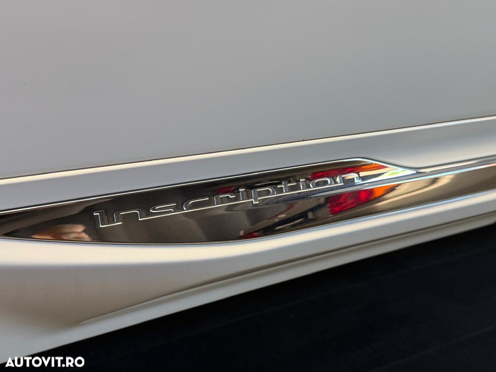 Volvo XC 60 Recharge T8 Twin Engine eAWD Inscription - 19