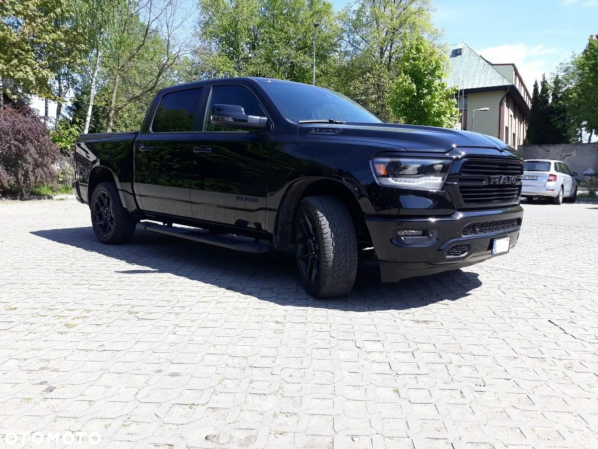 RAM 1500 Crew Cab Sport - 2