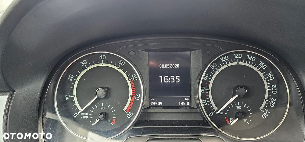 Skoda Fabia 1.2 TSI Monte Carlo - 13