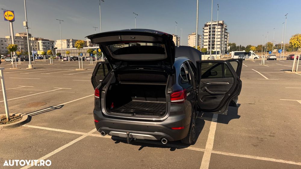 BMW X1 sDrive18d AT - 8