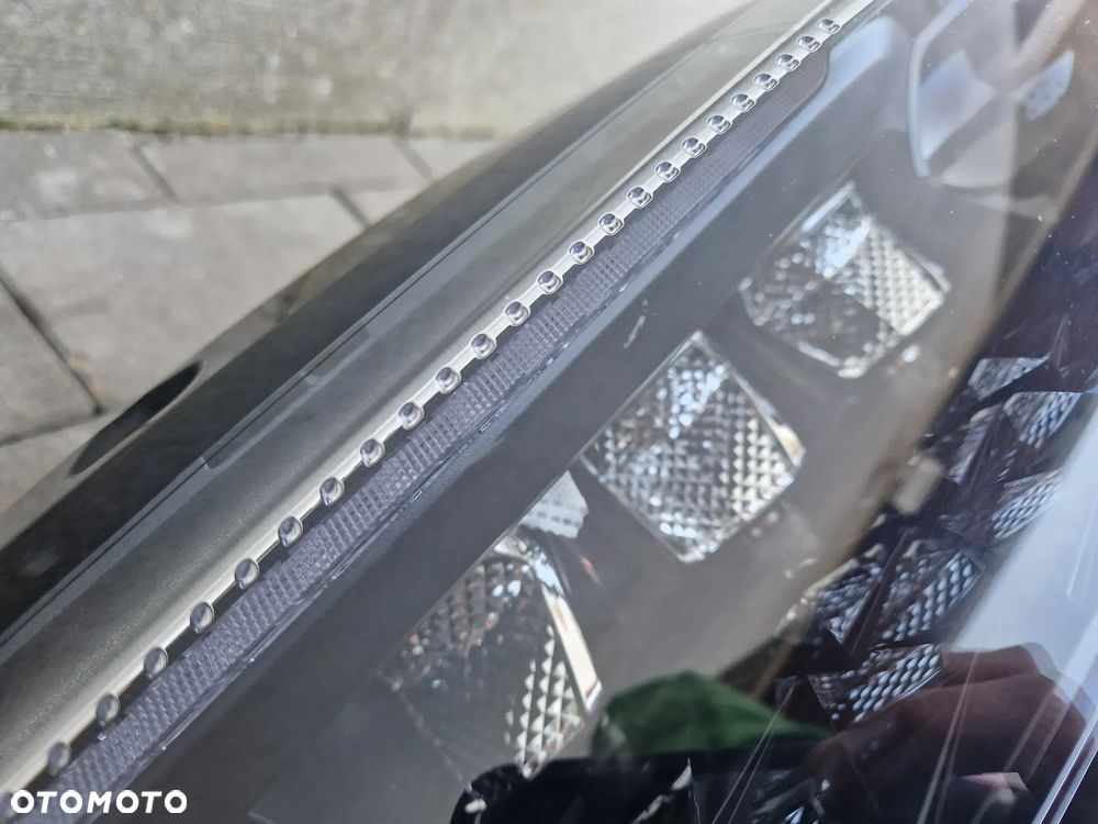 LAMPA PRZEDNIA LEWA DS 7 CROSSBACK 2017-- DS LED VISION - 10