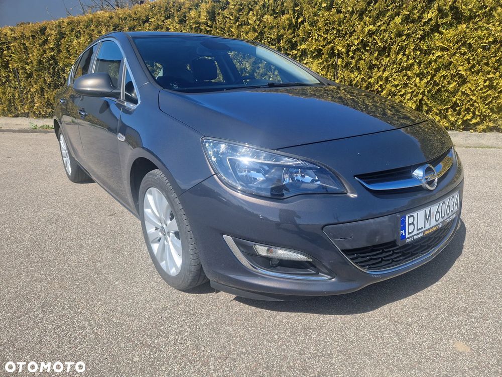 Opel Insignia - 19