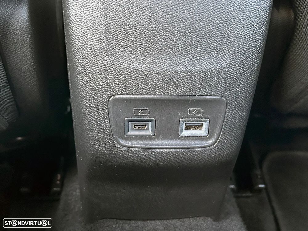 Peugeot e-2008 50 kWh Allure Pack - 23