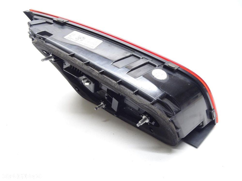 LAMPA PRAWA PRAWY TYŁ TYLNA W KLAPE LED 8V4945094C AUDI A3 8V LIFT 5D SB - 5