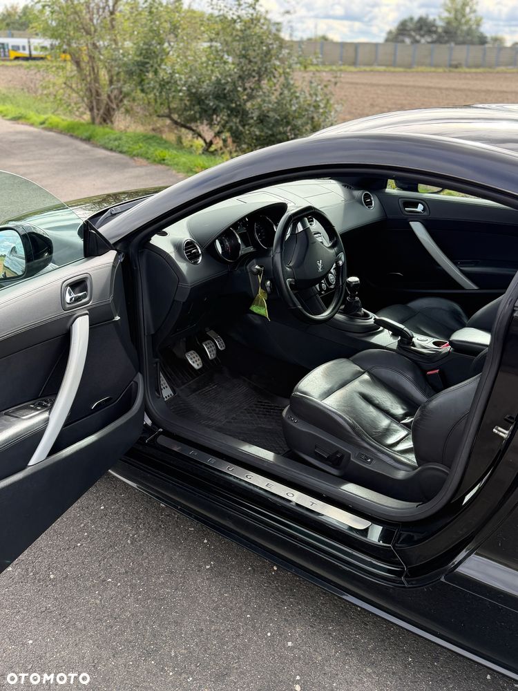 Peugeot RCZ 1.6 THP - 11