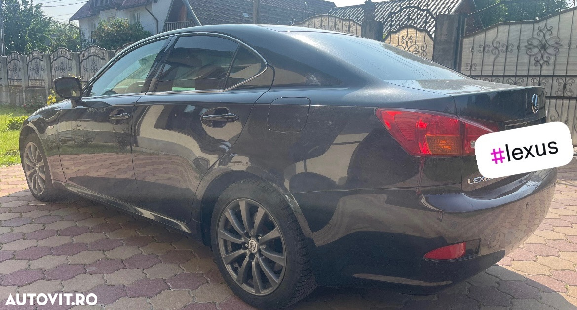Lexus Seria IS 220d Luxury Line - 2
