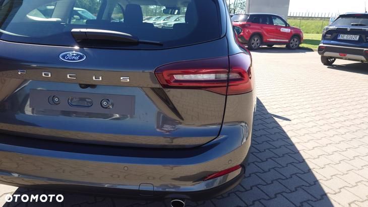 Ford Focus 1.0 EcoBoost Titanium - 29