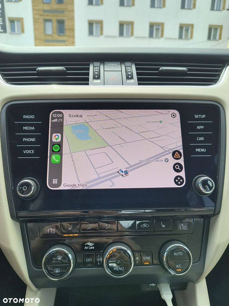 Skoda Octavia 2.0 TSI 4x4 Style DSG - 24