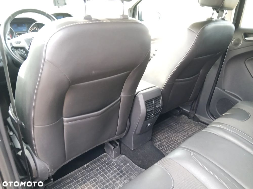 Ford Kuga 2.0 TDCi 4WD Titanium - 11