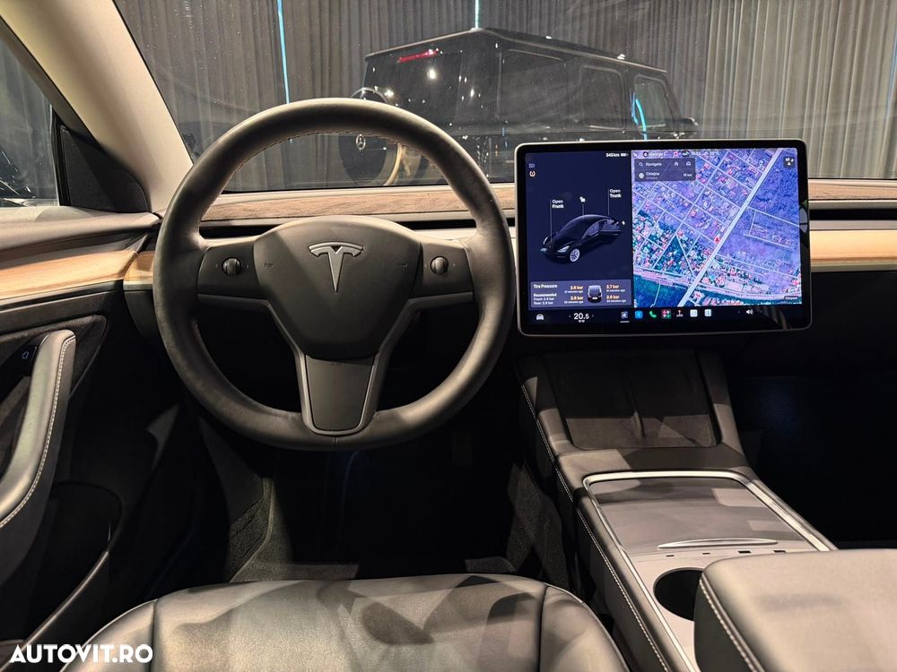 Tesla Model 3 - 27